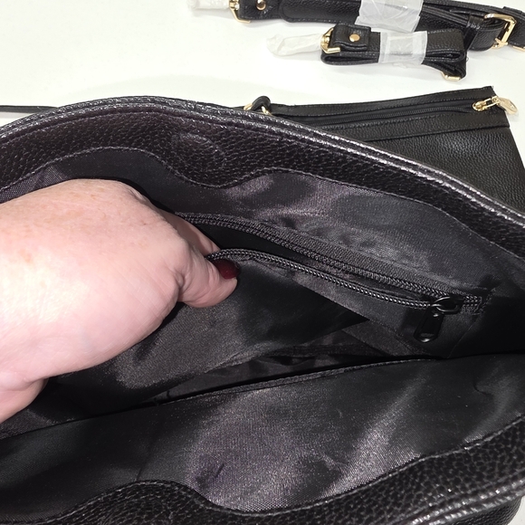 Bella Russo Pebbled Vegan Leather Shoulder Bag Set NWT Gold Hardware Clutch - Picture 5 of 7